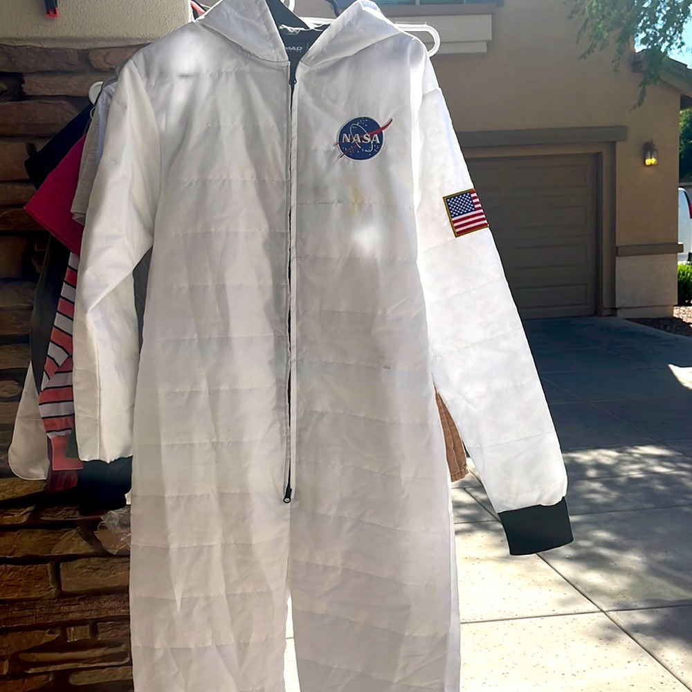 Astronaut costume